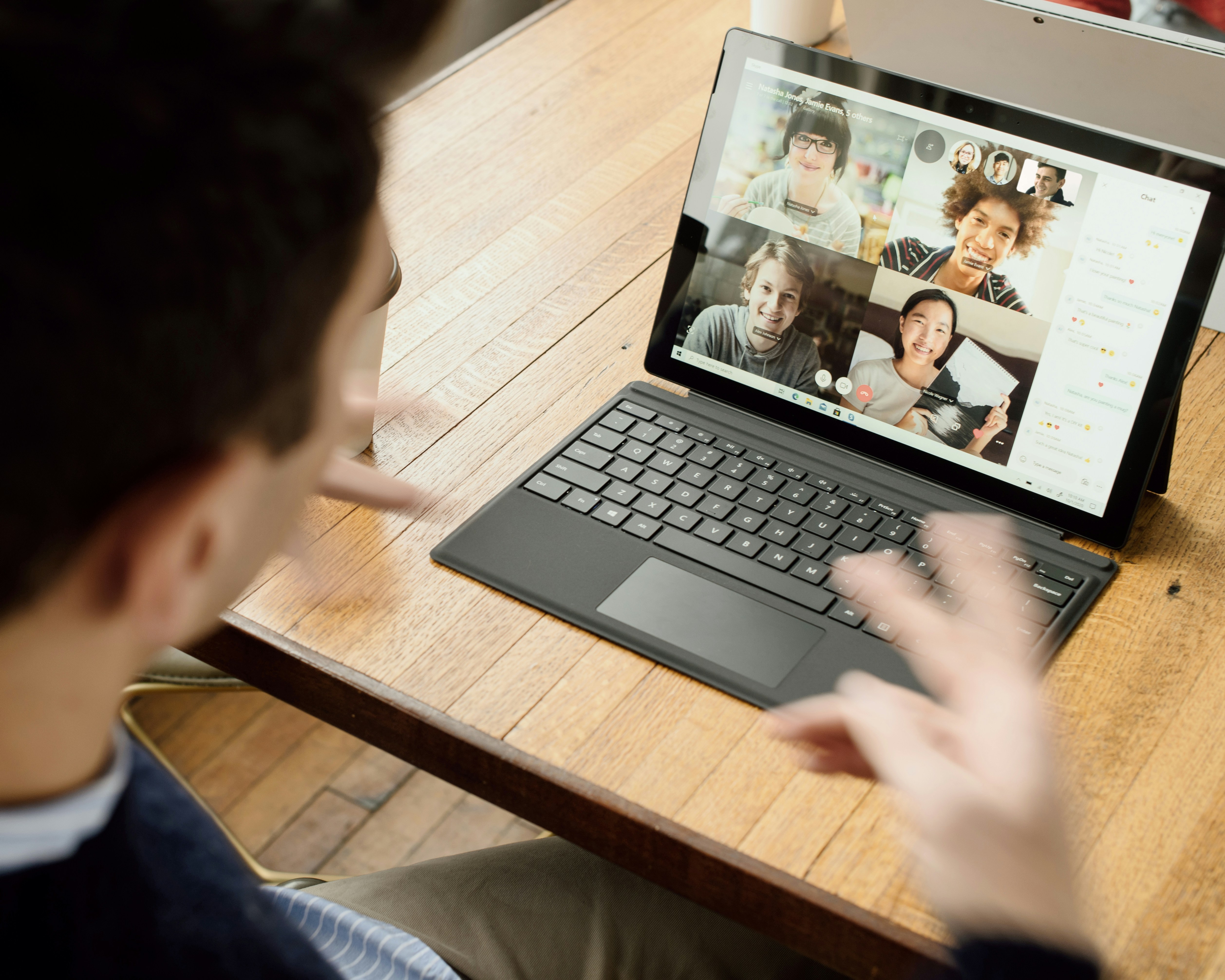 How AI Agents Are Powering Remote & Hybrid Marketing Teams